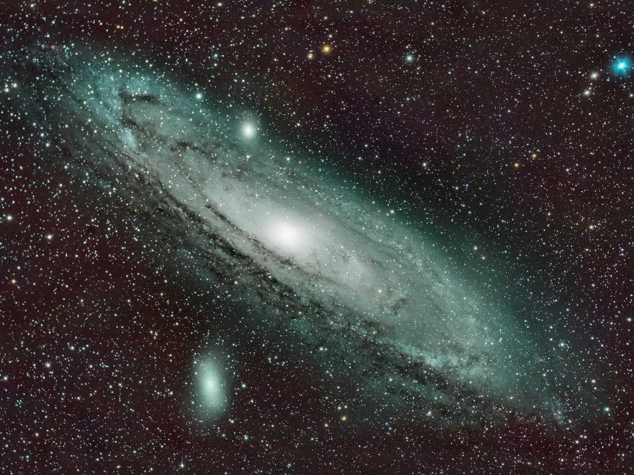 Andromeda gökadası Resimleri