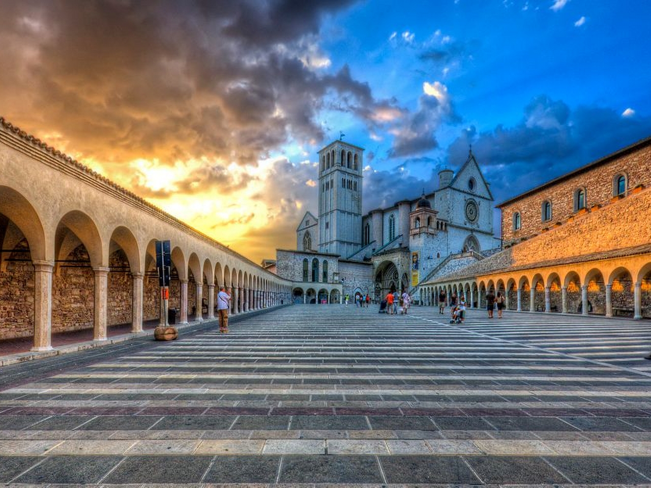 Assisi Resim