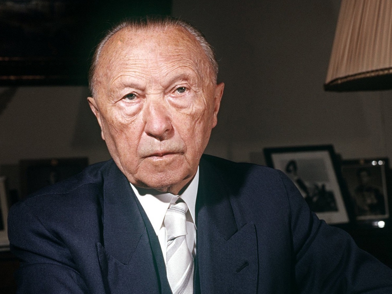 Konrad ADENAUER Resimleri